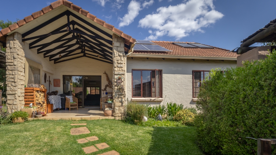 3 Bedroom Property for Sale in The Coves North West